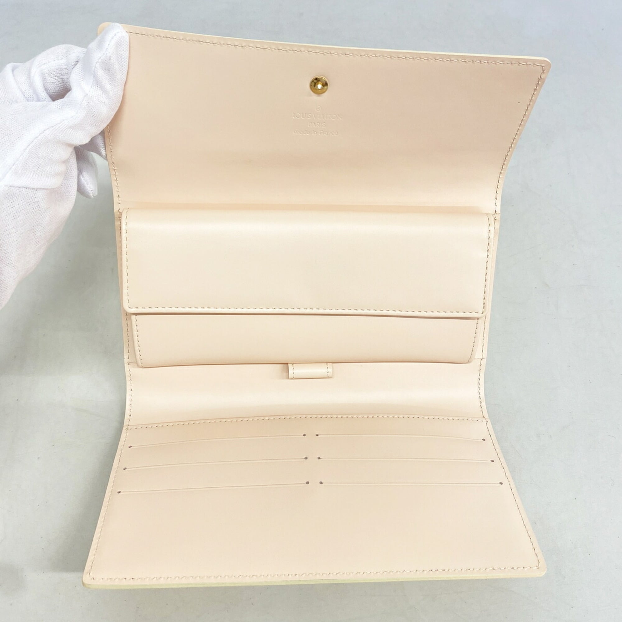 Louis Vuitton Pink Long Wallet (Tri-Fold) (Pre-Owned)