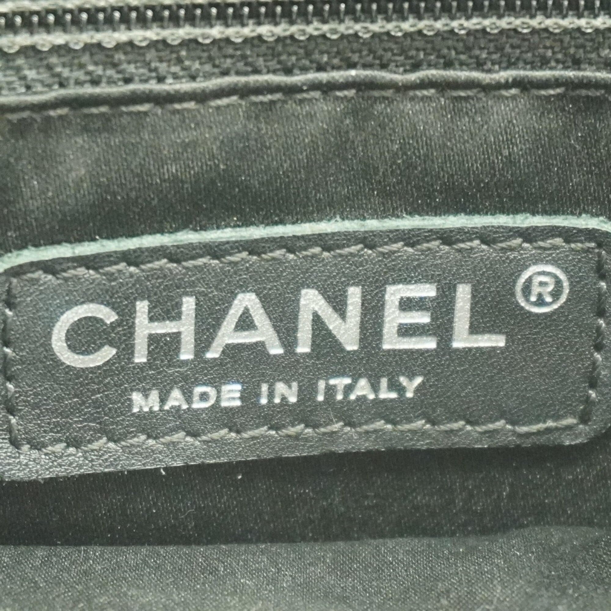 Chanel Black Grained Calfskin Tote Bag (Pre-Owned)