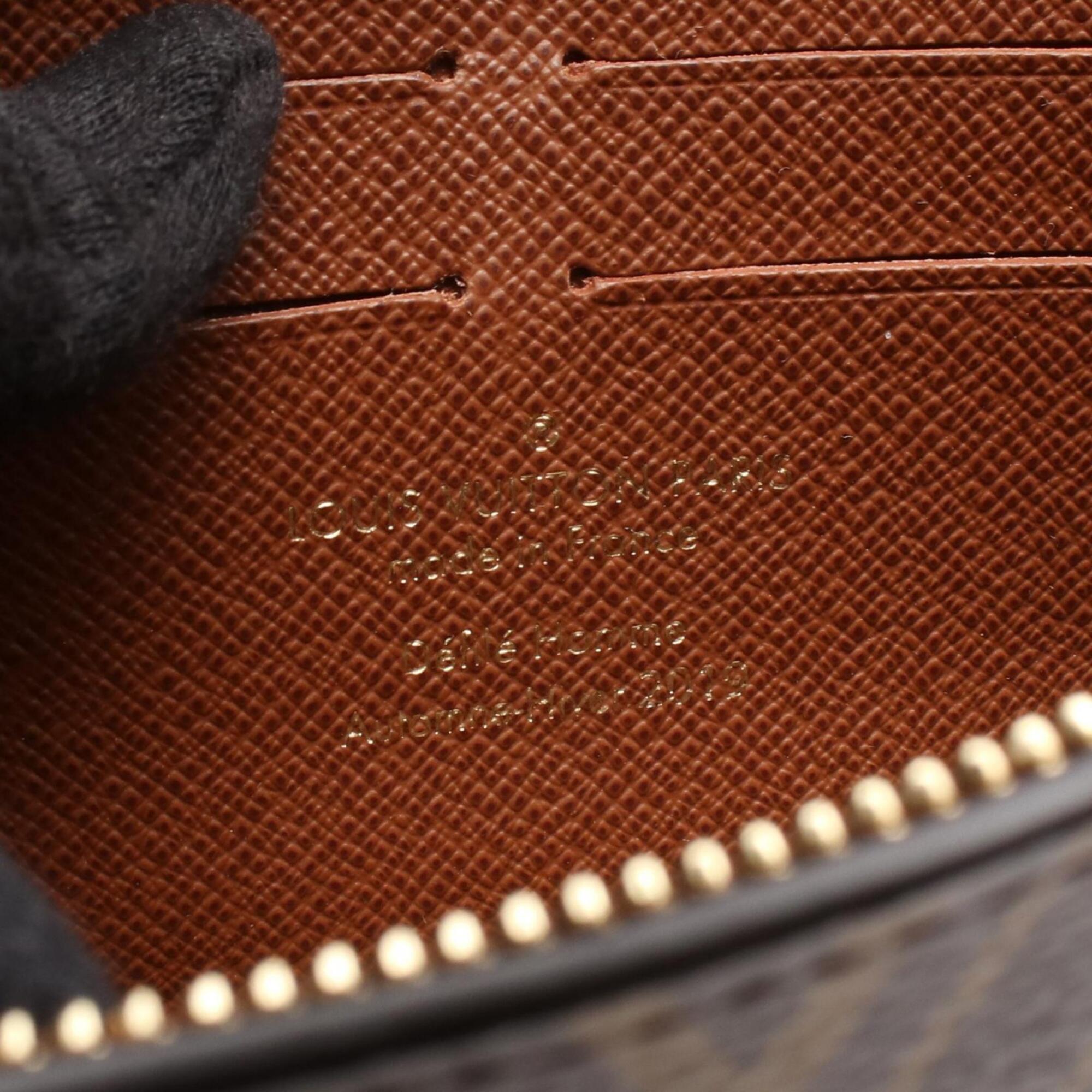 Louis Vuitton Brown Monogram Monogram Fanny Pack Pouch (Pre-Owned)