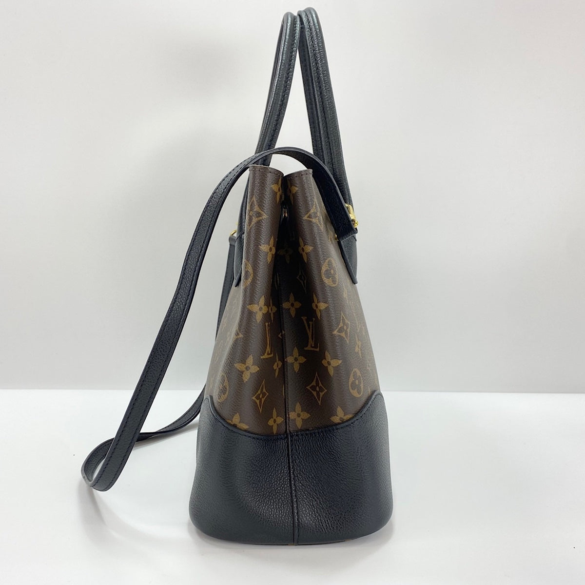 Louis Vuitton Brown Handbag (Pre-Owned)
