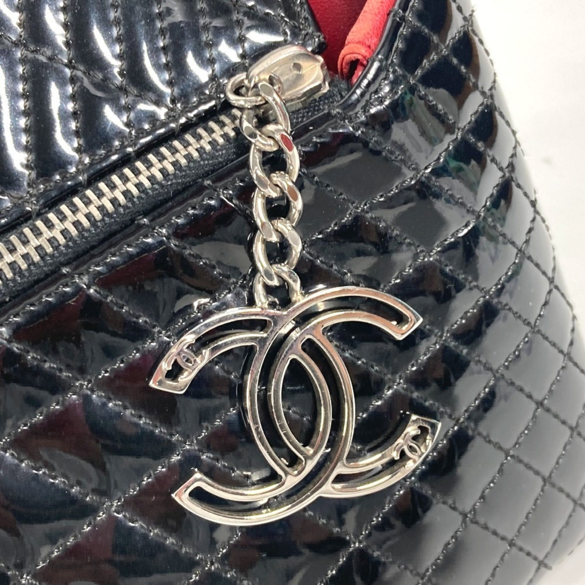 Chanel Black Patent Leather Clutch Bag Pouch (Pre-Owned)