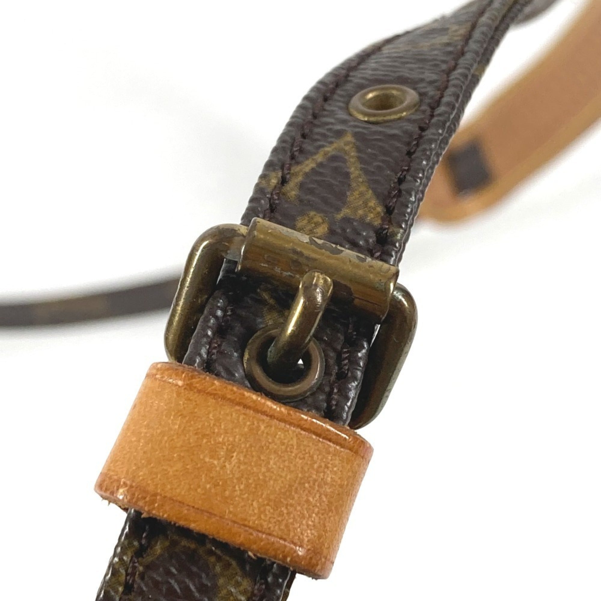 Louis Vuitton Brown Monogram Pochette Shoulder Bag (Pre-Owned)