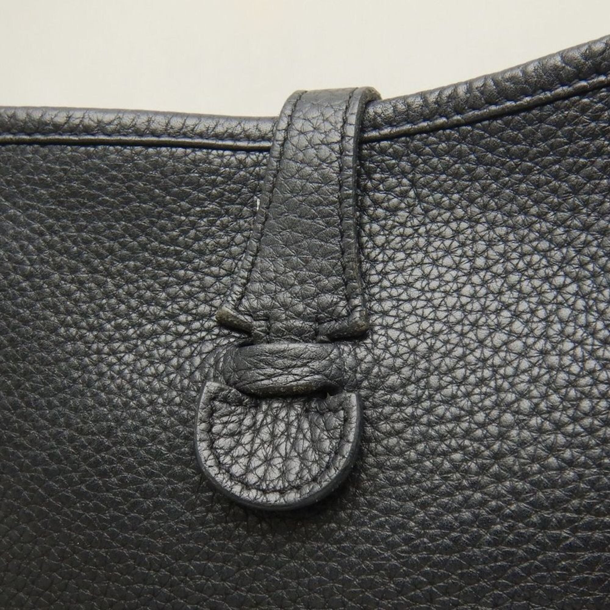 Hermes Evelyne Noir Taurillon Clemence Leather Shoulder Bag (Pre-Owned)