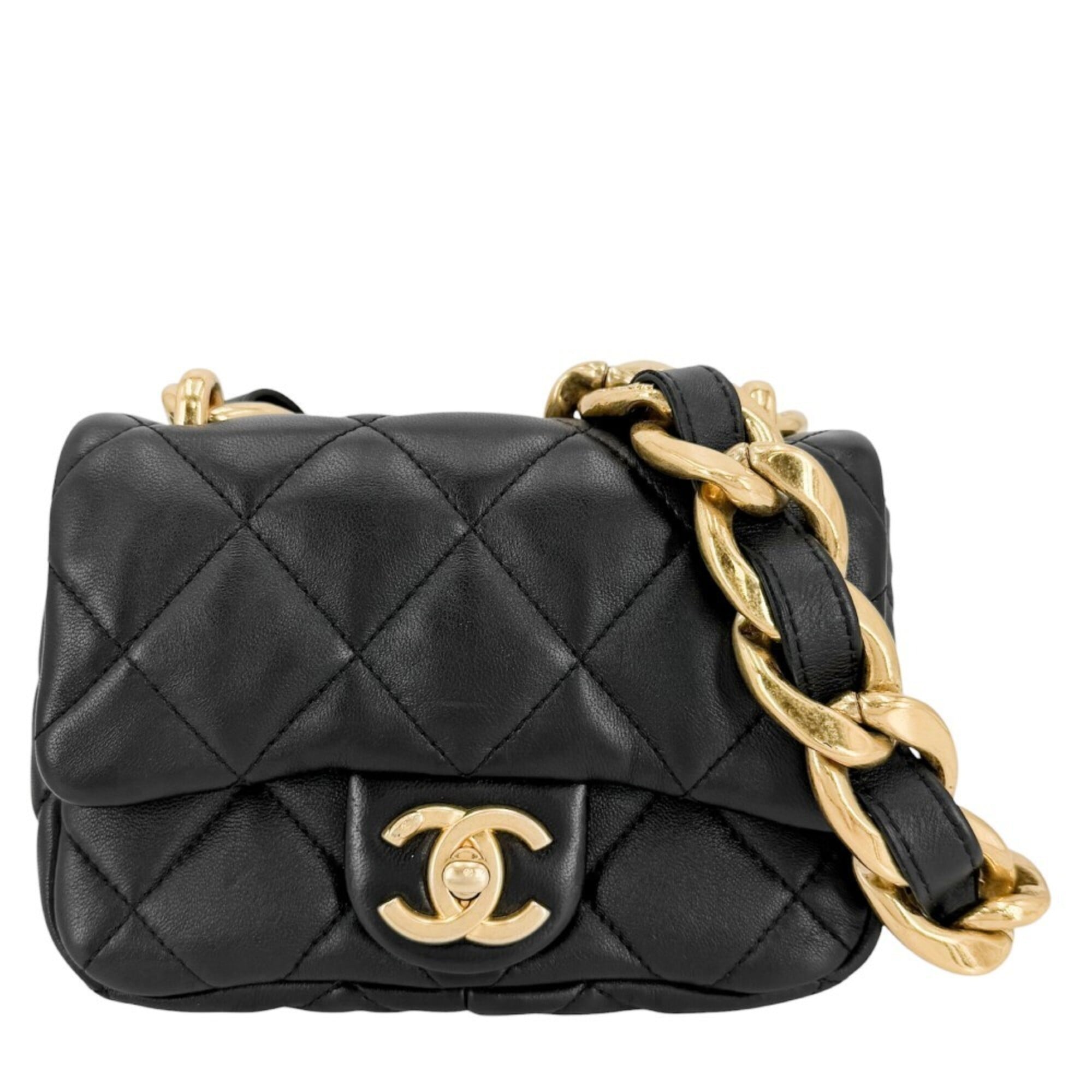 Chanel Black Leather Shoulder Bag (Pre-Owned)