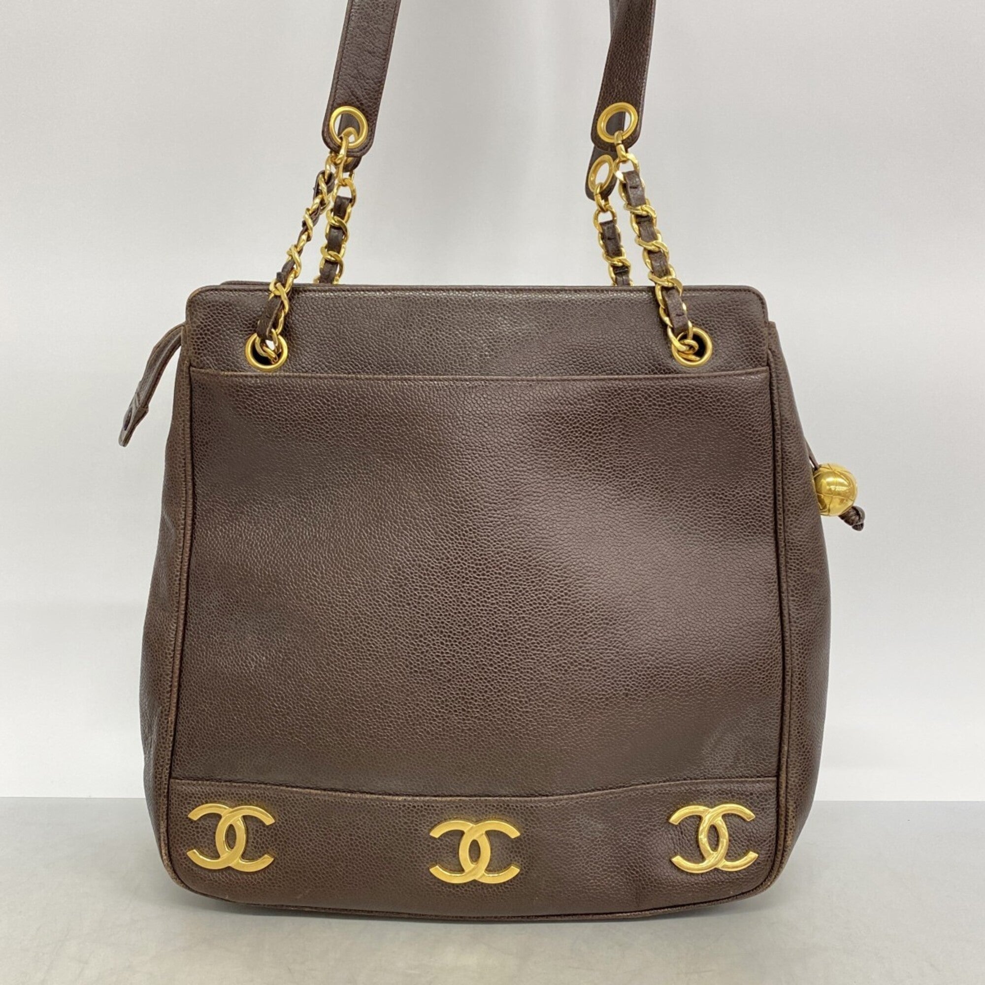 Chanel Brown Grained Calfskin Shoulder Bag (Pre-Owned)