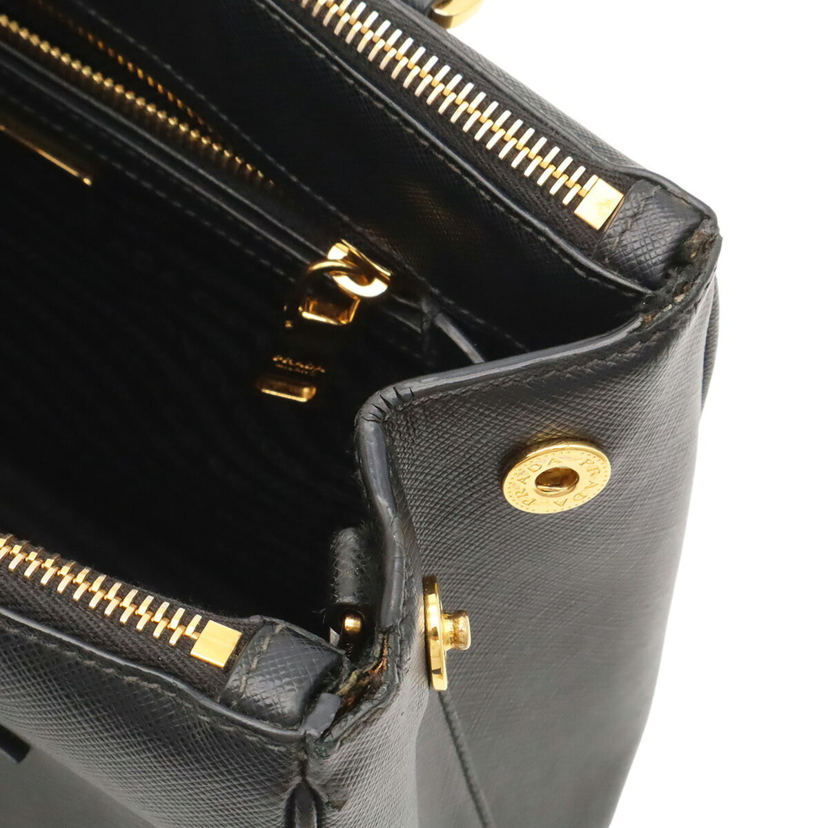 Prada Black Nero Saffiano Handbag (Pre-Owned)