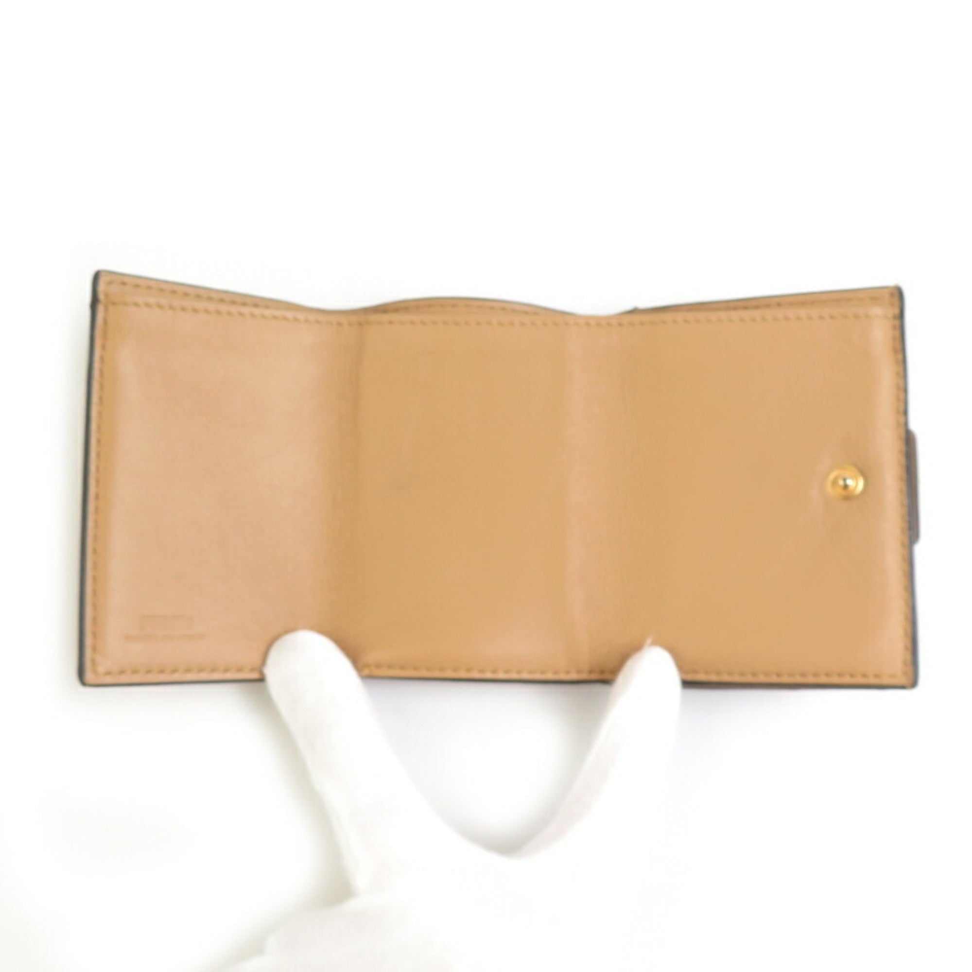 Fendi Beige Leather Wallet (Tri-Fold) (Pre-Owned)