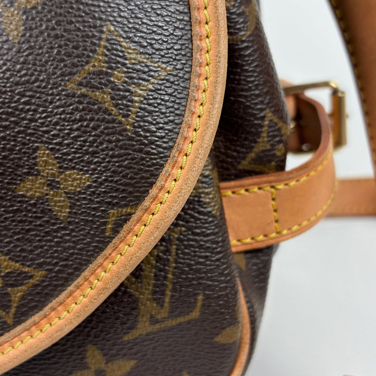 Louis Vuitton Brown Monogram Shoulder Bag (Pre-Owned)