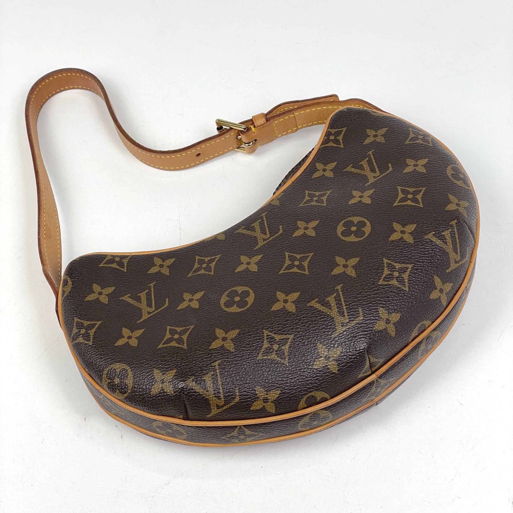 Louis Vuitton Brown Monogram Monogram Pochette Shoulder Bag (Pre-Owned)