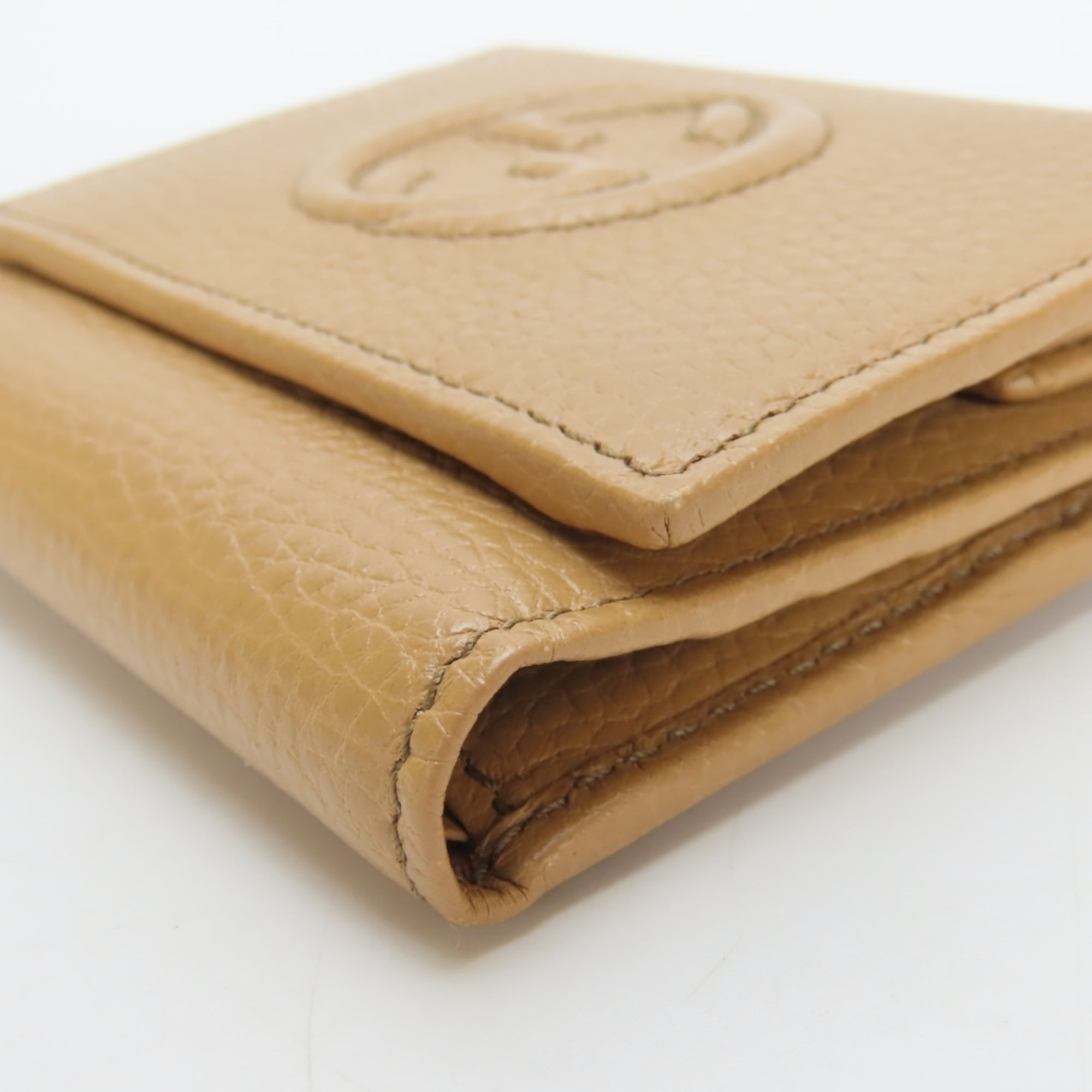 Gucci Beige Leather Wallet (Tri-Fold) (Pre-Owned)