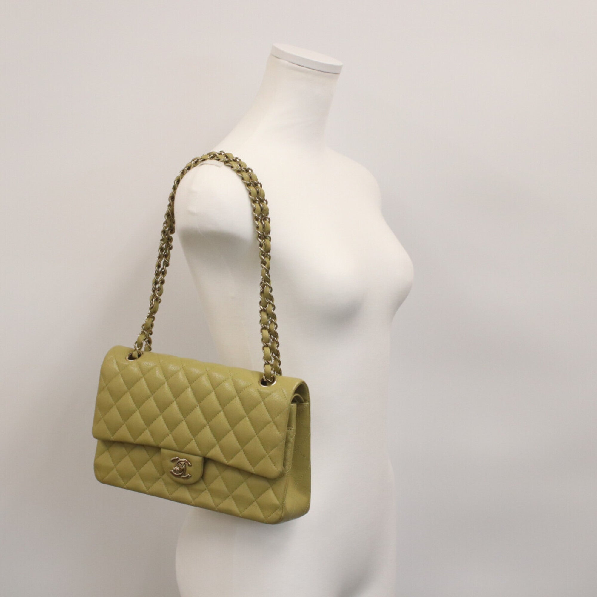 Chanel Green Grained Calfskin Shoulder Bag (Pre-Owned)