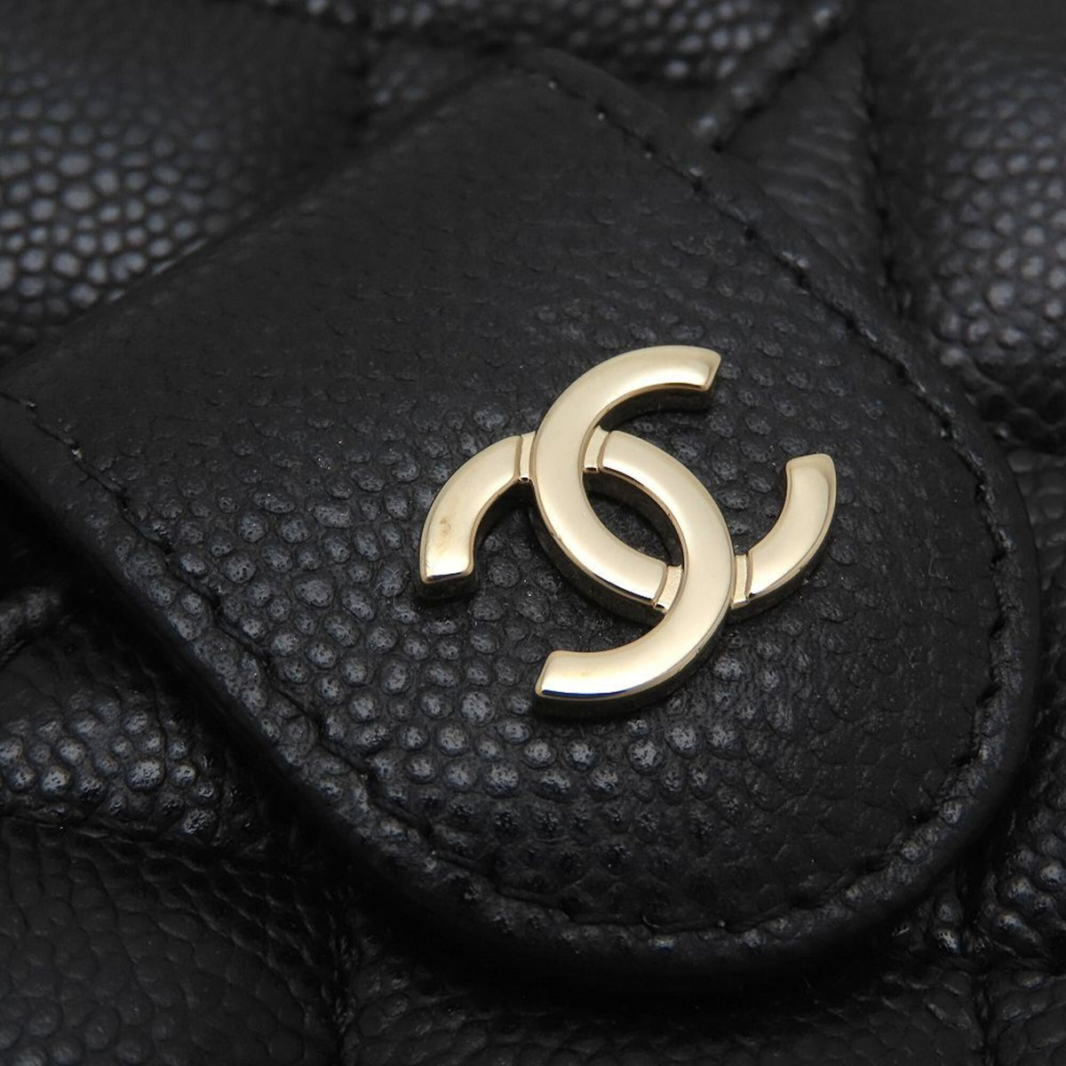 Chanel Black Grained Calfskin Shoulder Bag (Pre-Owned)