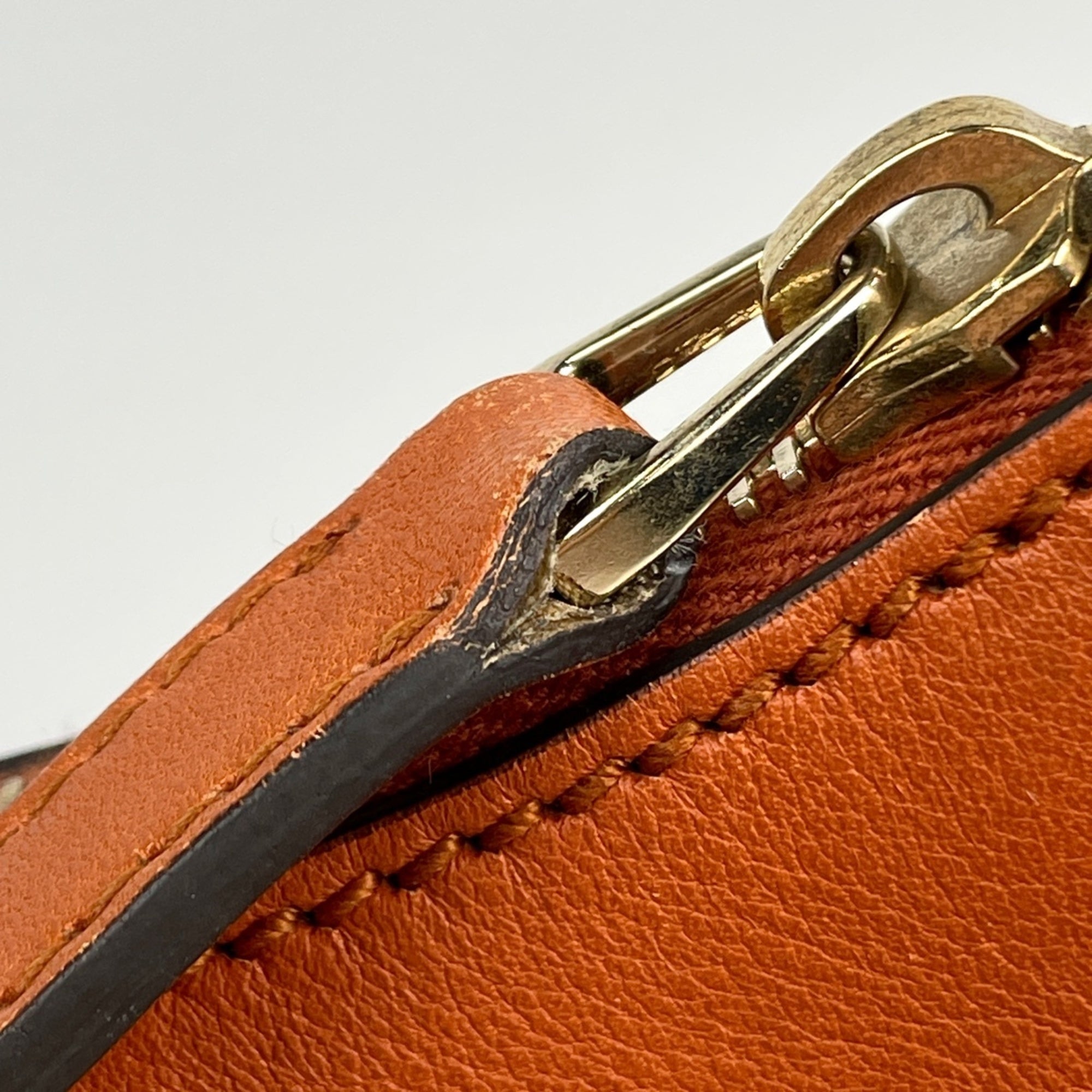 Gucci Beige Orange Gg Canvas Shoulder Bag (Pre-Owned)