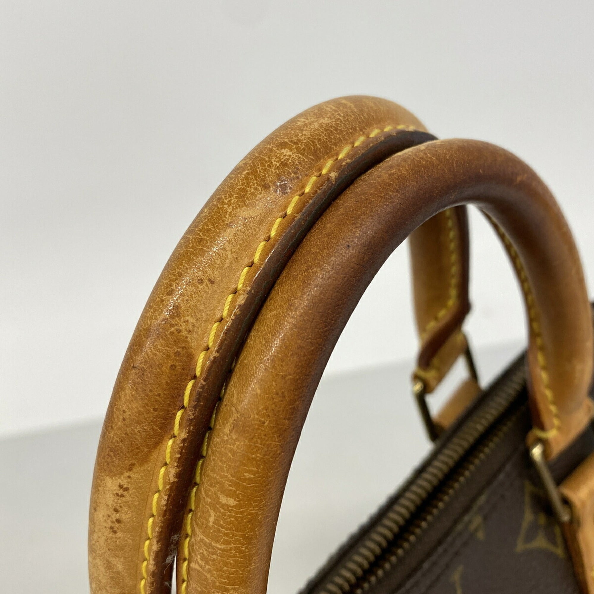 Louis Vuitton Brown Handbag (Pre-Owned)