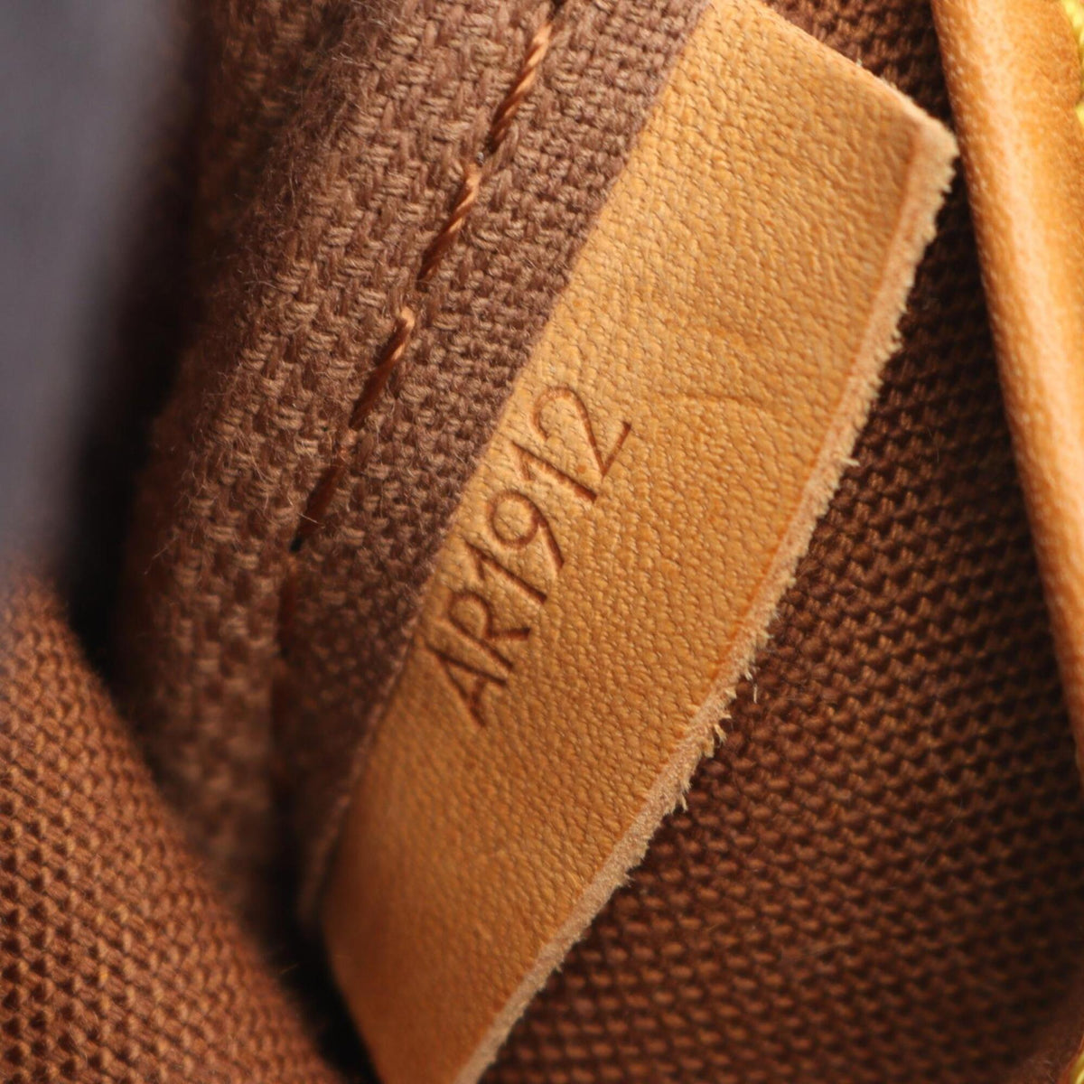 Louis Vuitton Brown Coated Canvas Leather Handbag Shoulder Bag (Pre-Owned)