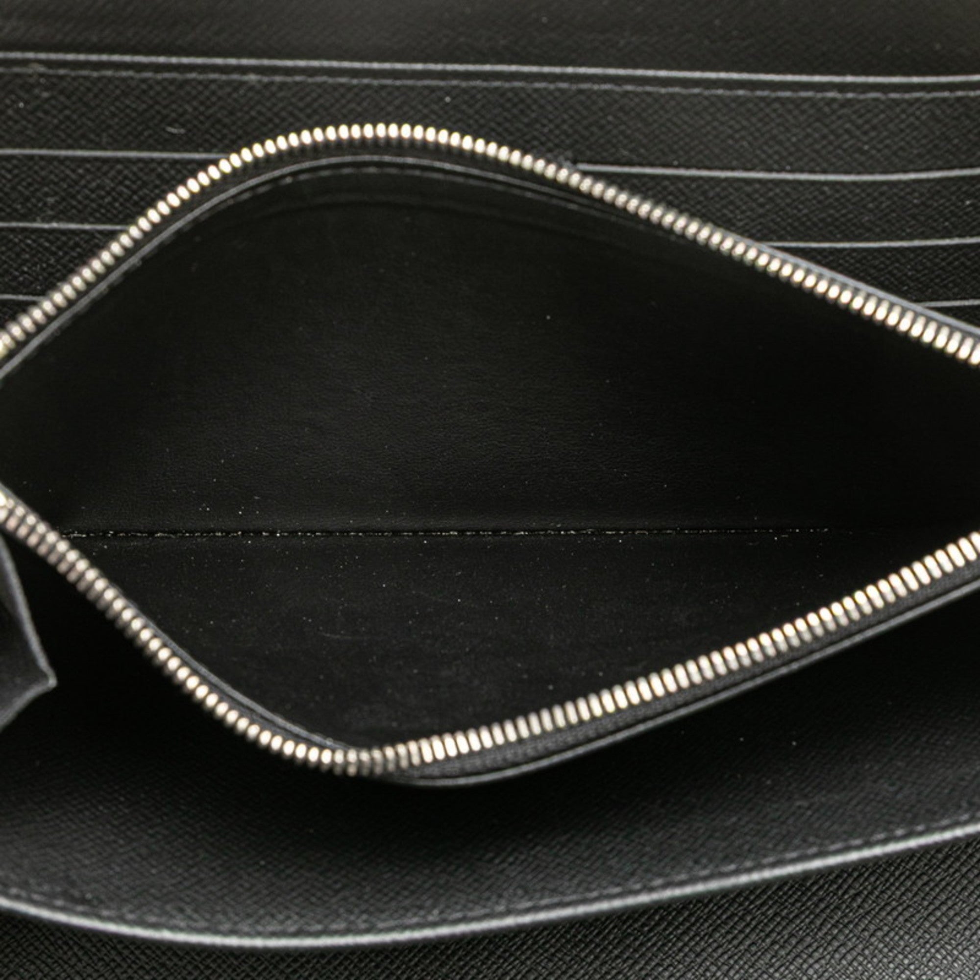 Louis Vuitton Taiga Black Noir Leather Coin Purse/Coin Case (Pre-Owned)
