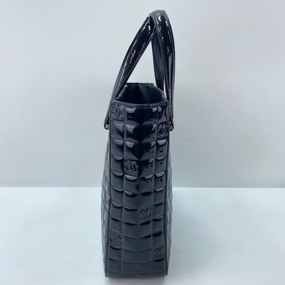 Chanel Black Leather Tote Bag (Pre-Owned)