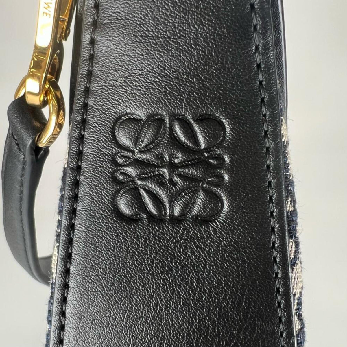 Loewe Black Navy Jacquard Leather Handbag (Pre-Owned)
