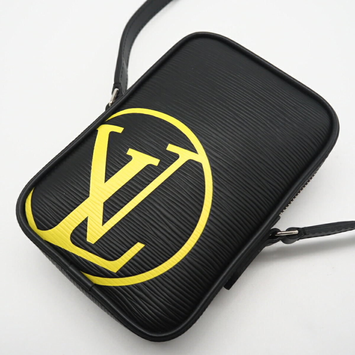 Louis Vuitton Black Yellow Leather Shoulder Bag (Pre-Owned)