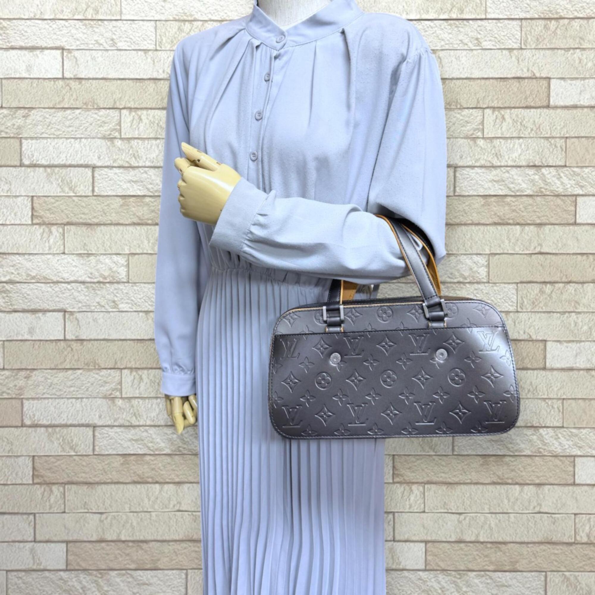Louis Vuitton Gray Noir Monogram Mat Handbag (Pre-Owned)