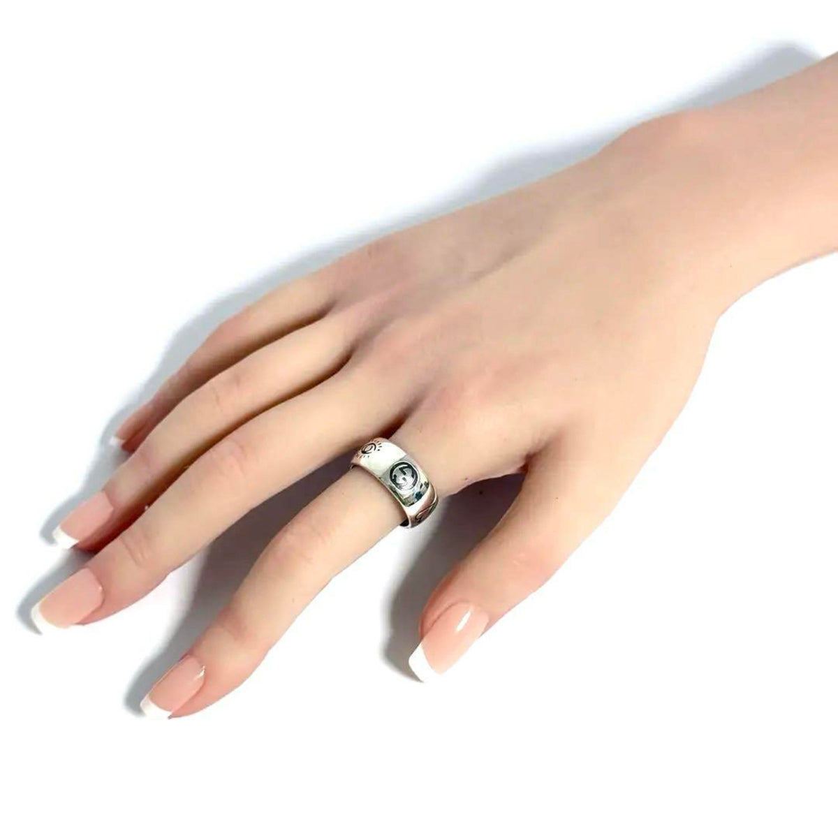 Gucci Silver 925 Band Ring (Pre-Owned)