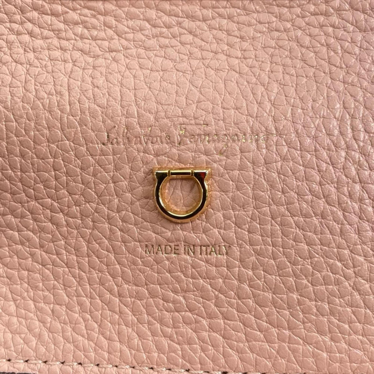 Salvatore Ferragamo Pink Beige Leather Handbag Shoulder Bag (Pre-Owned)