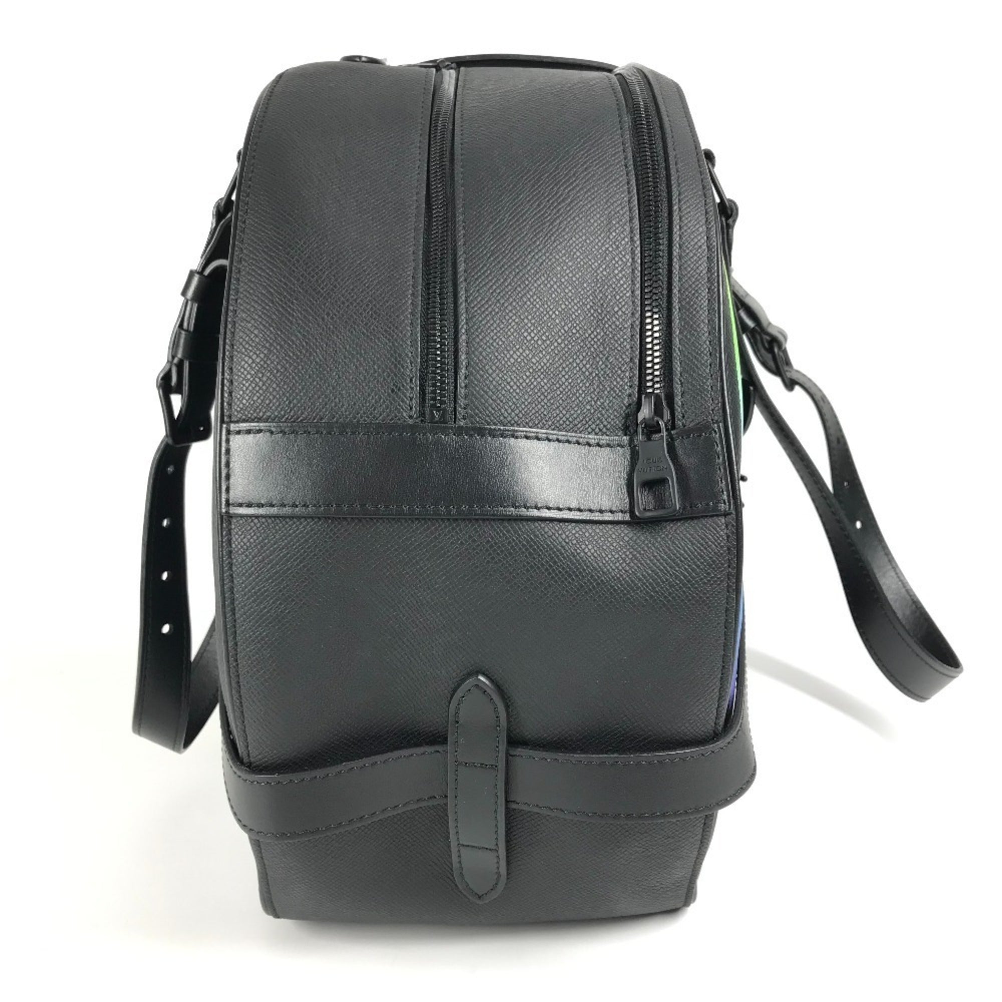 Louis Vuitton Taiga Ardoise Black Taiga Leather Pochette Shoulder Bag (Pre-Owned)