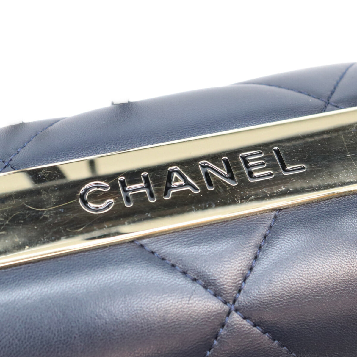 Chanel Black Leather Shoulder Bag (Pre-Owned)