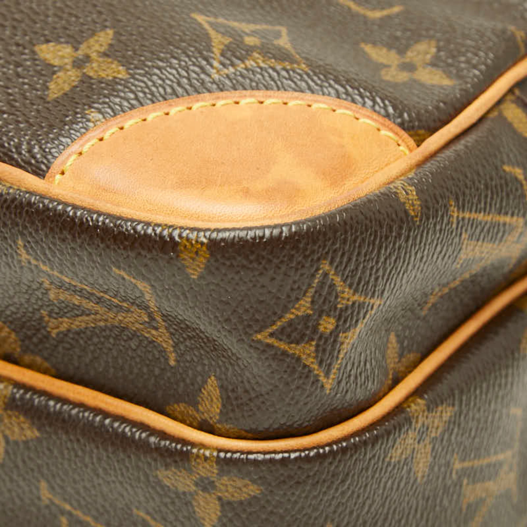 Louis Vuitton Brown Pvc Leather Shoulder Bag (Pre-Owned)