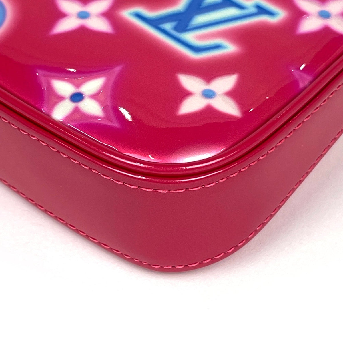 Louis Vuitton Fuchsia Pink Monogram Vernis Pochette Pouch (Pre-Owned)
