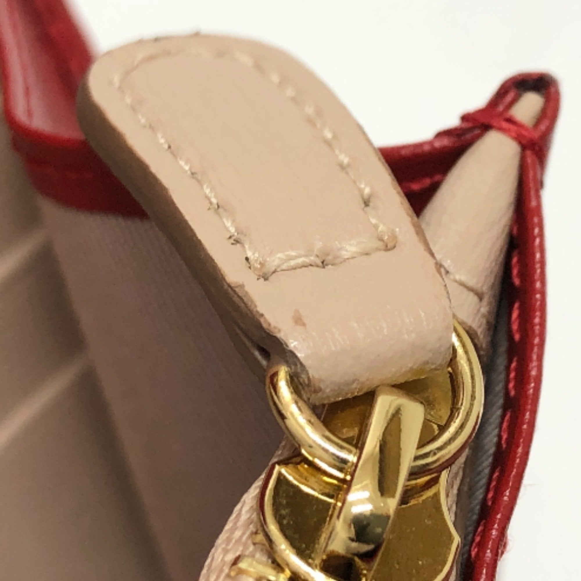 Salvatore Ferragamo Beige Gold Red Color Leather Wallet (Bi-Fold) (Pre-Owned)