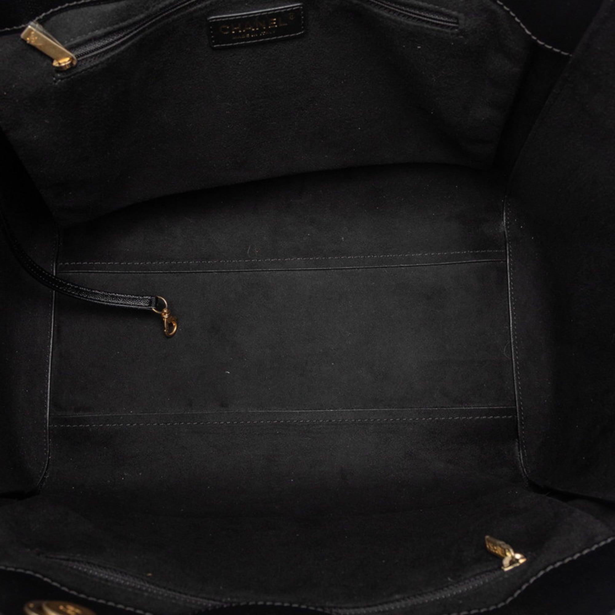 Chanel Black Grained Calfskin Shoulder Bag Tote Bag (Pre-Owned)