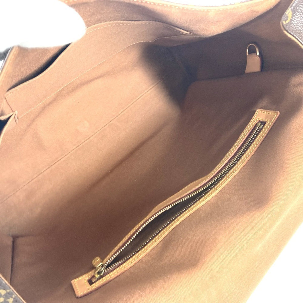 Louis Vuitton Brown Monogram Monogram Messenger Bag Shoulder Bag (Pre-Owned)