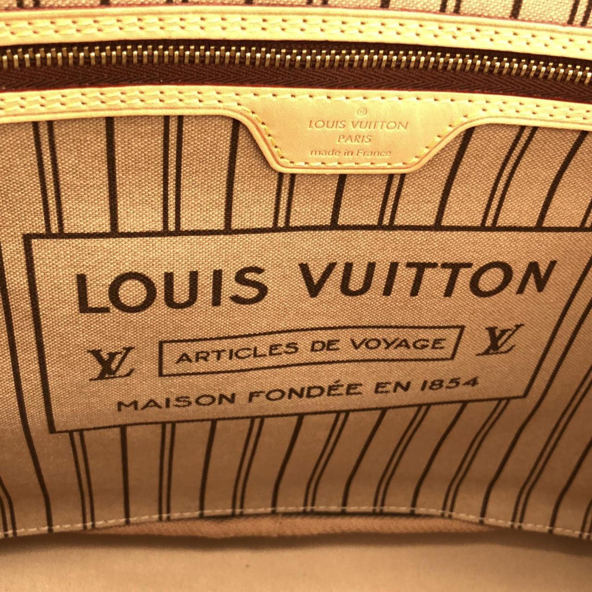 Louis Vuitton Marron Monogram Coated Canvas Handbag Pouch (Pre-Owned)