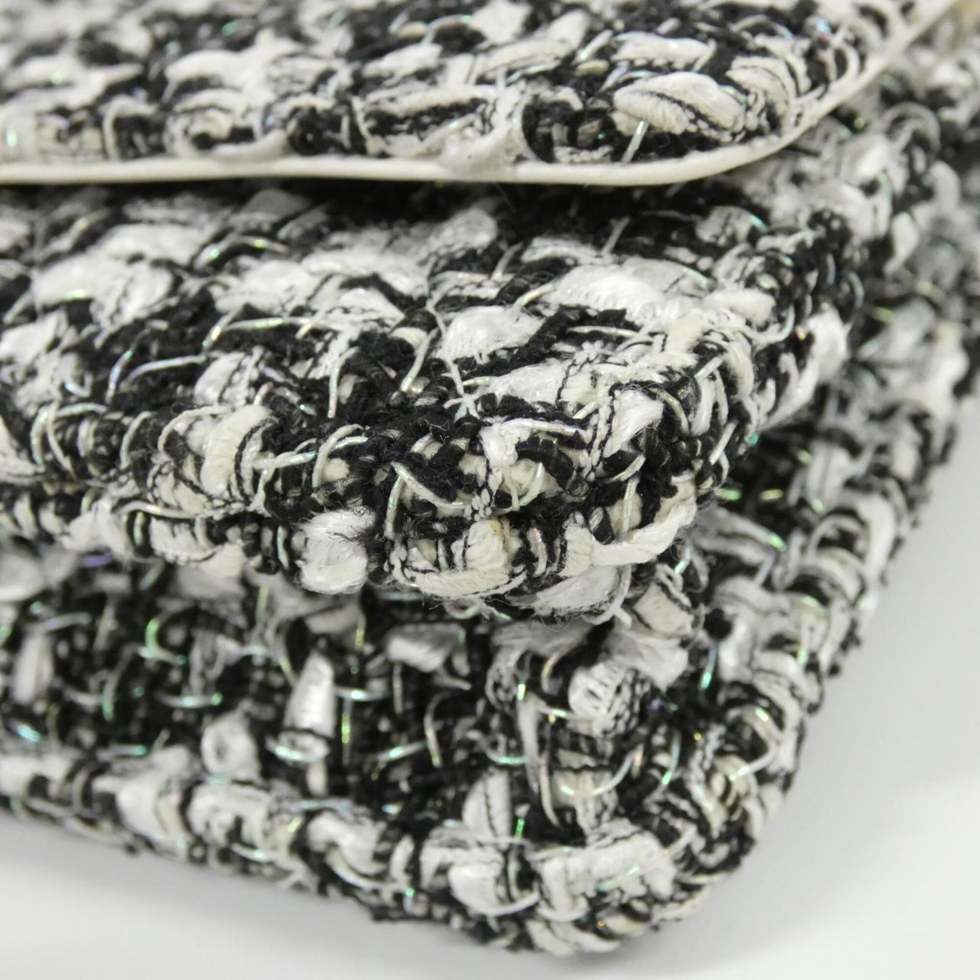 Chanel Navy White Tweed Chain/Shoulder Wallet (Pre-Owned)