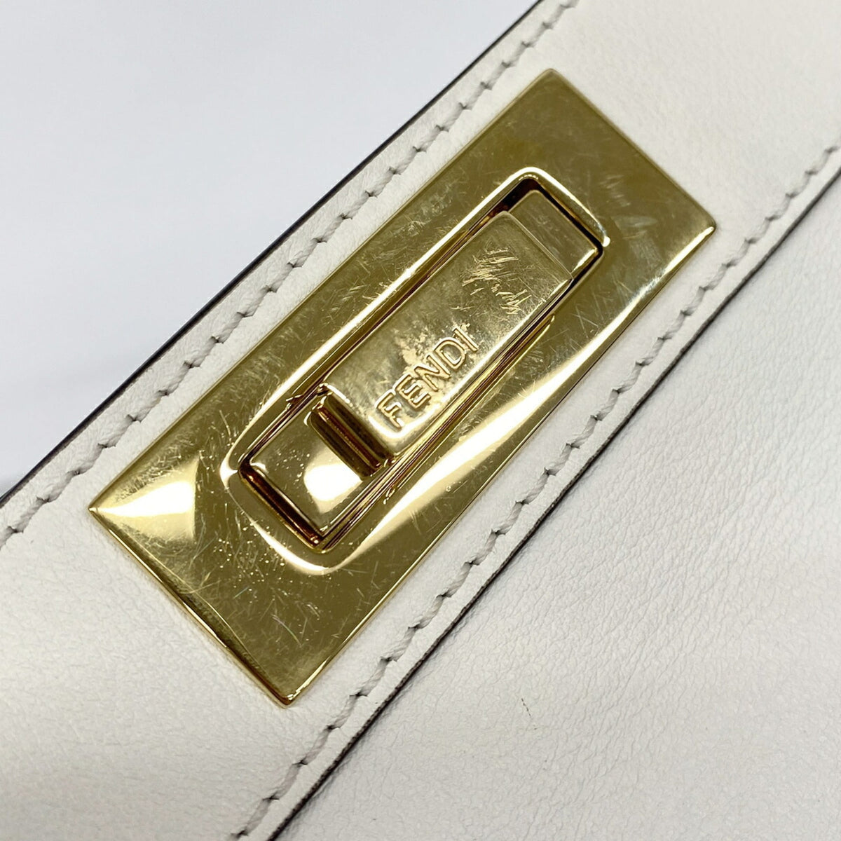 Fendi White Leather Handbag (Pre-Owned)
