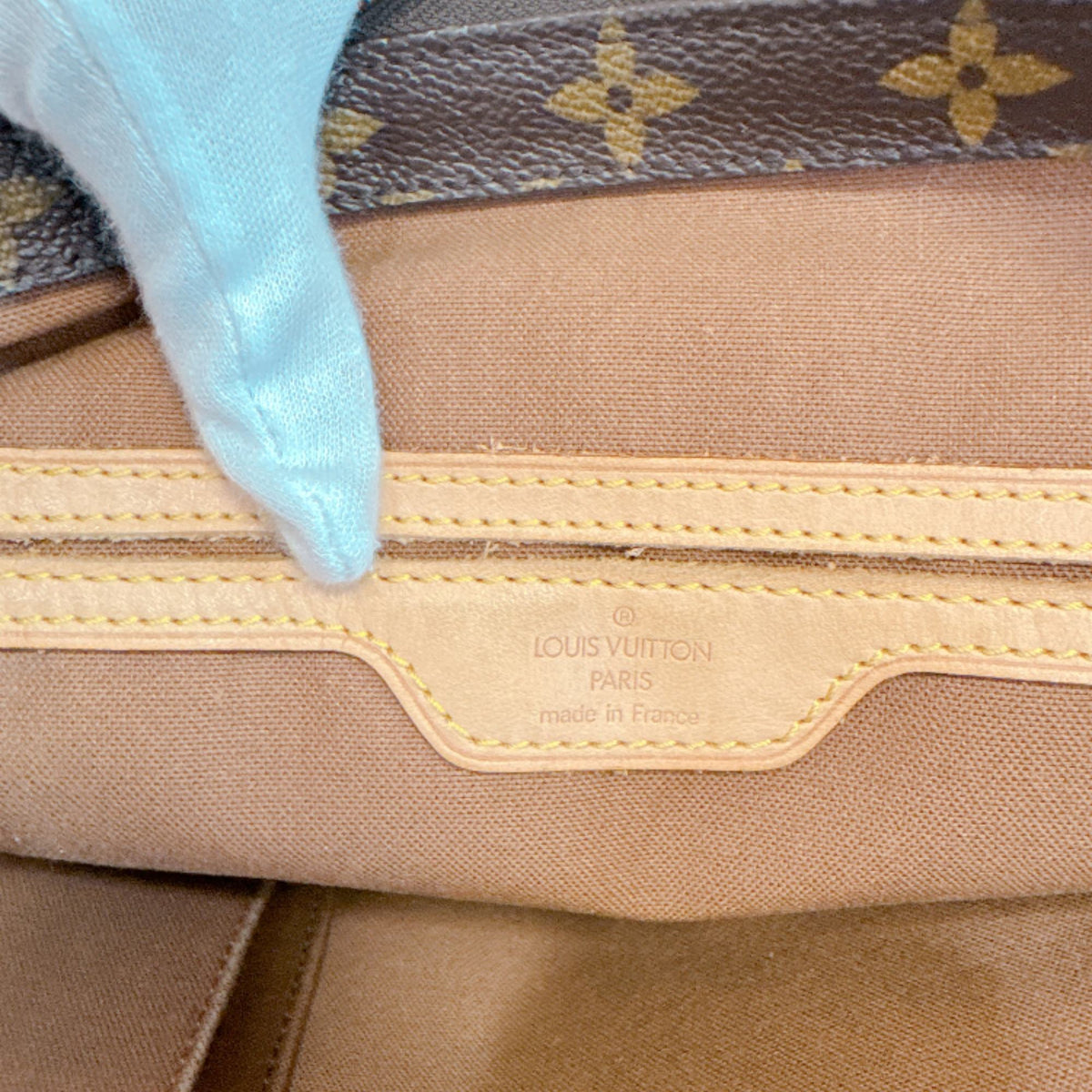 Louis Vuitton Brown Leather Tote Bag (Pre-Owned)