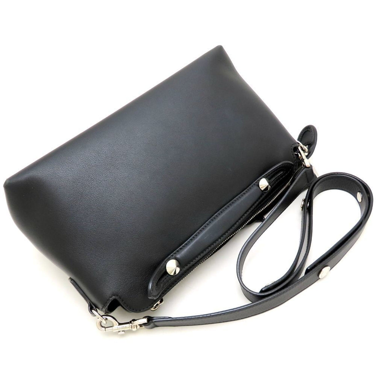 Fendi Black Leather Shoulder Bag (Pre-Owned)