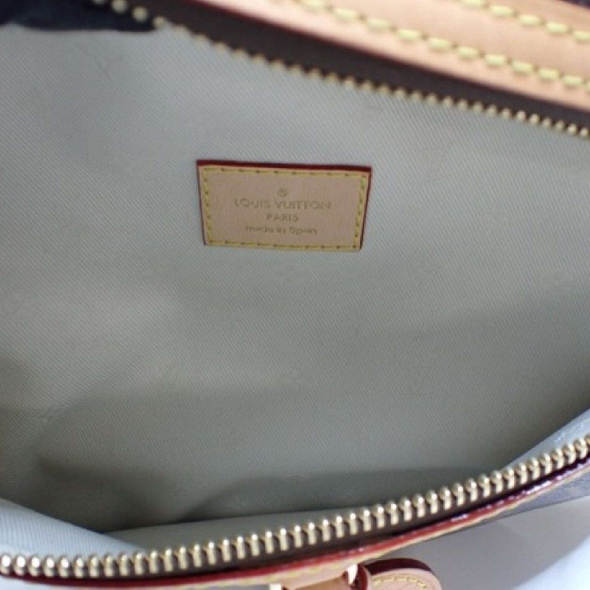 Louis Vuitton Brown Monogram Pouch Shoulder Bag Sling Bag (Pre-Owned)
