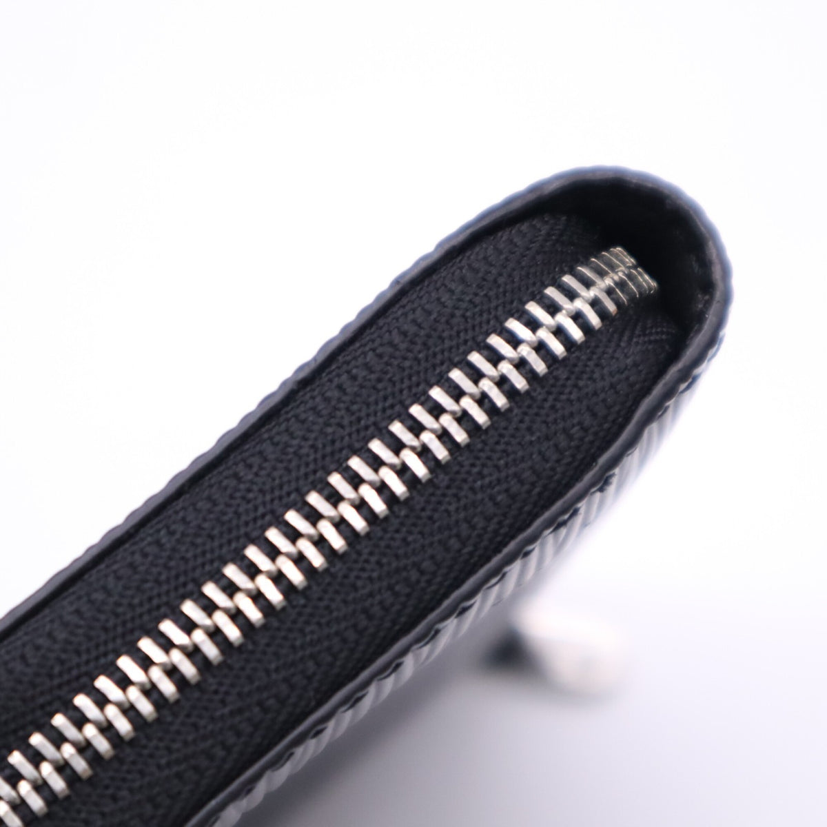 Louis Vuitton Epi Black Leather Coin Purse/Coin Case (Pre-Owned)