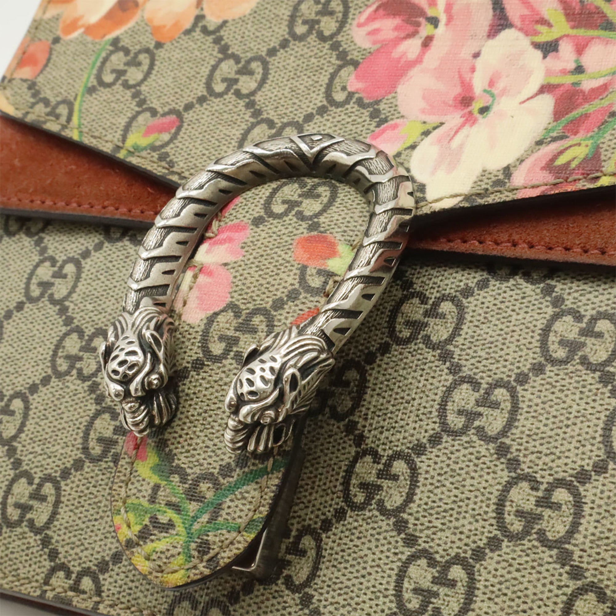 Gucci Beige Pink Multi-Color Pink Canvas Shoulder Bag (Pre-Owned)