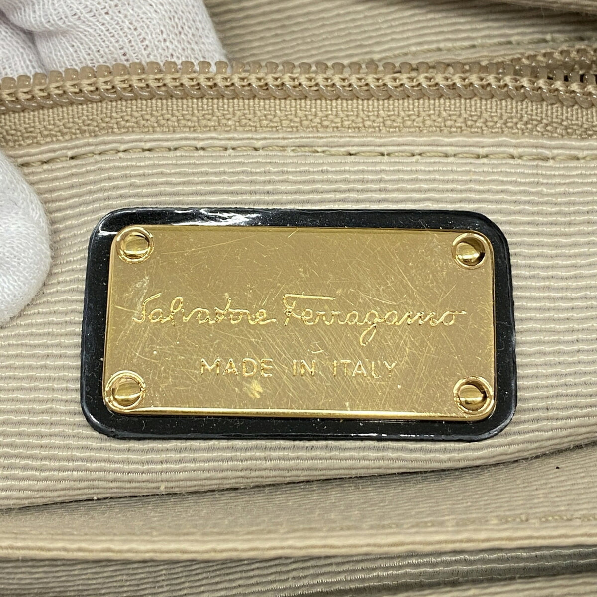 Salvatore Ferragamo Gray Nylon Handbag (Pre-Owned)