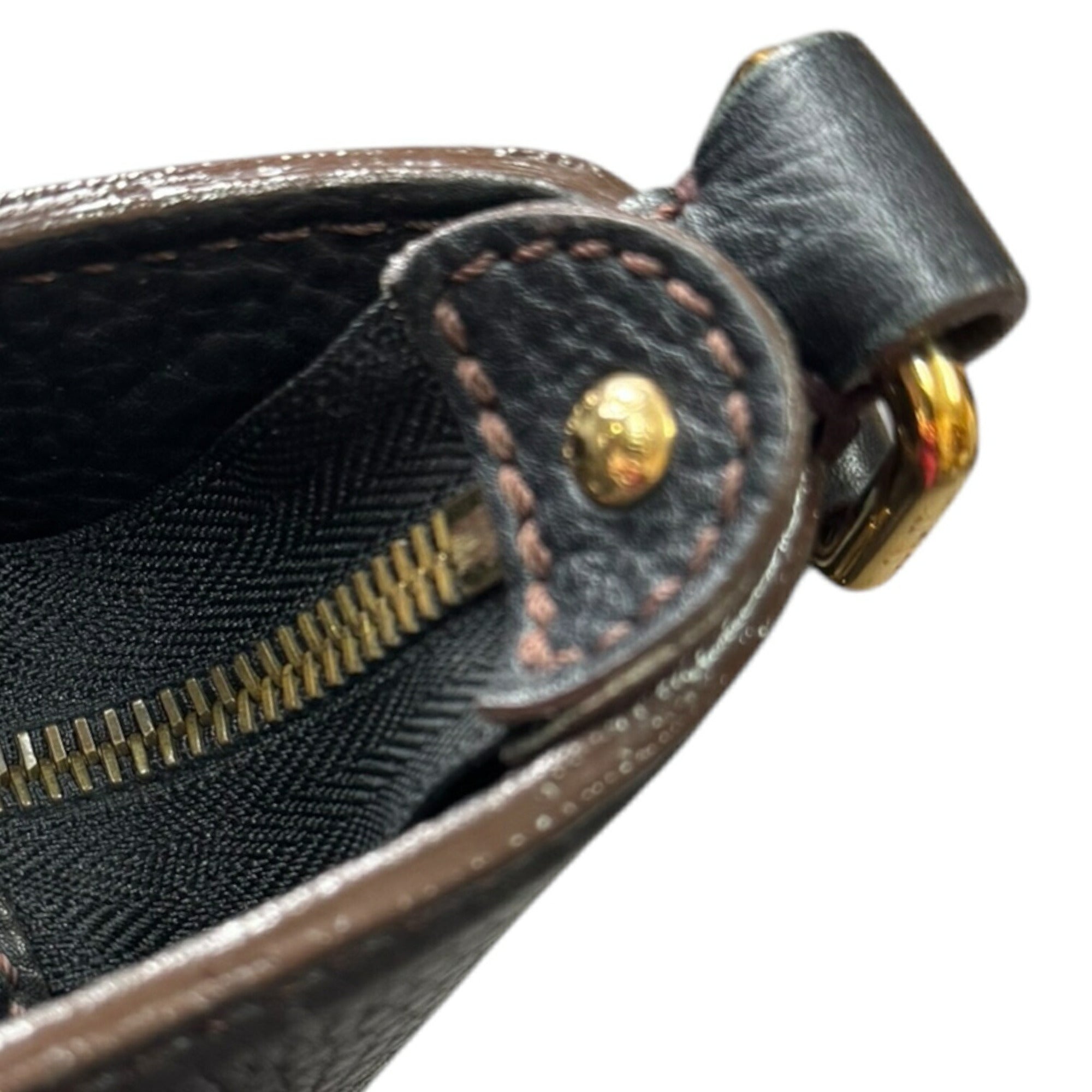 Louis Vuitton Mahina Black Mahina Leather Shoulder Bag (Pre-Owned)