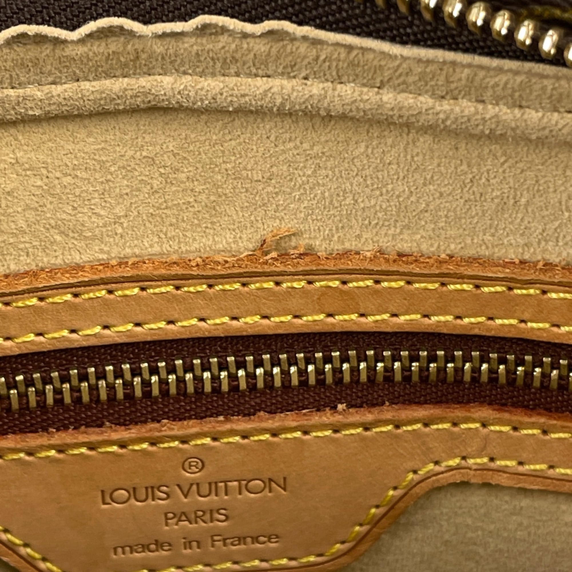 Louis Vuitton Brown Monogram Monogram Shoulder Bag (Pre-Owned)