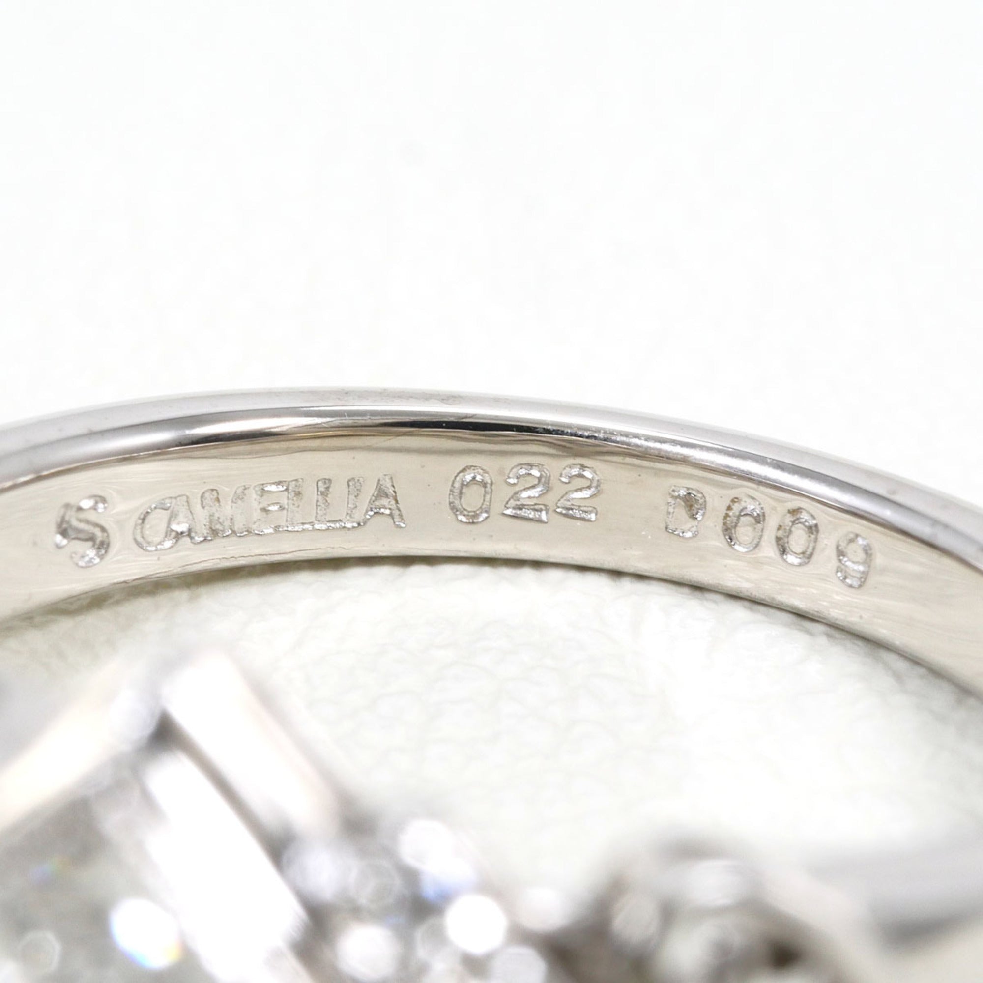 Unbranded White Gold White Gold (18K) Band Ring (Pre-Owned)