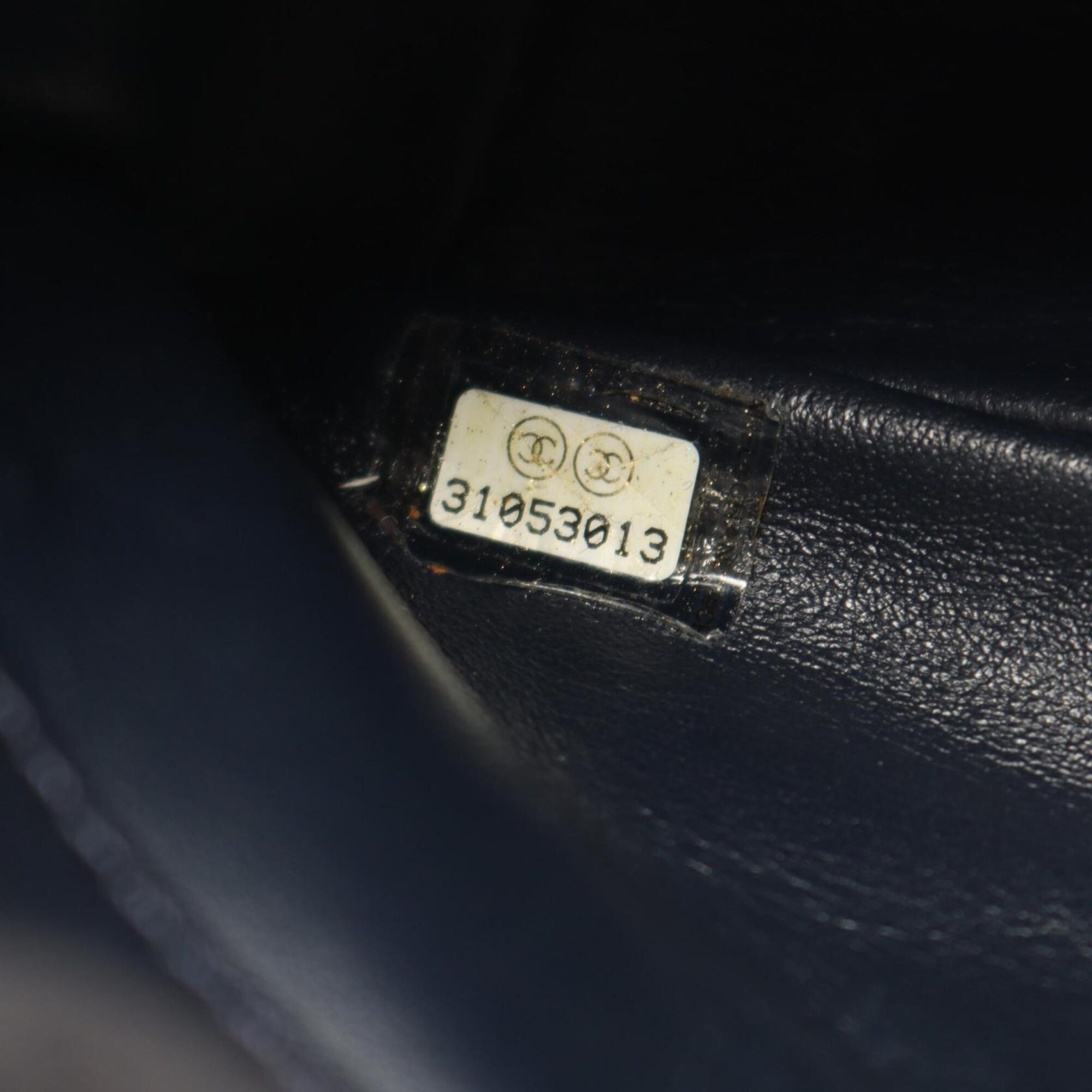 Chanel Navy Leather Handbag Shoulder Bag (Pre-Owned)