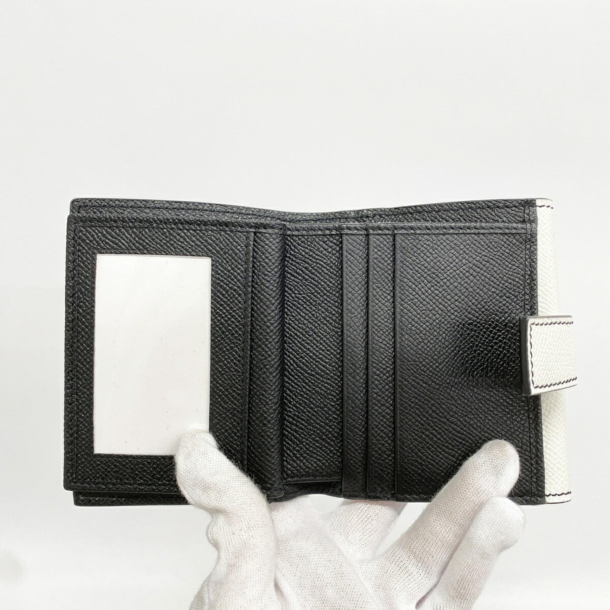 Salvatore Ferragamo Black White Leather Wallet (Bi-Fold) (Pre-Owned)