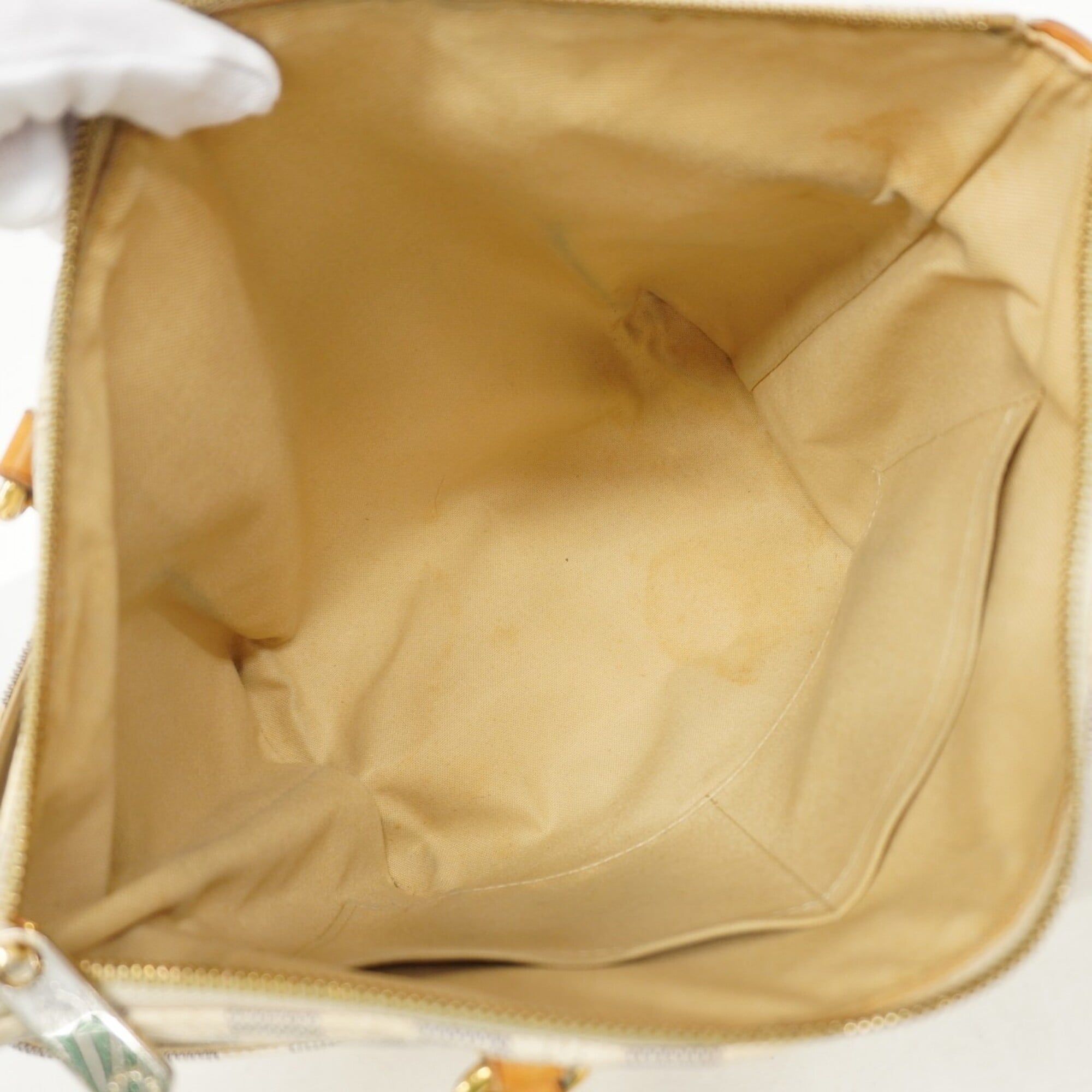 Louis Vuitton White Tote Bag (Pre-Owned)