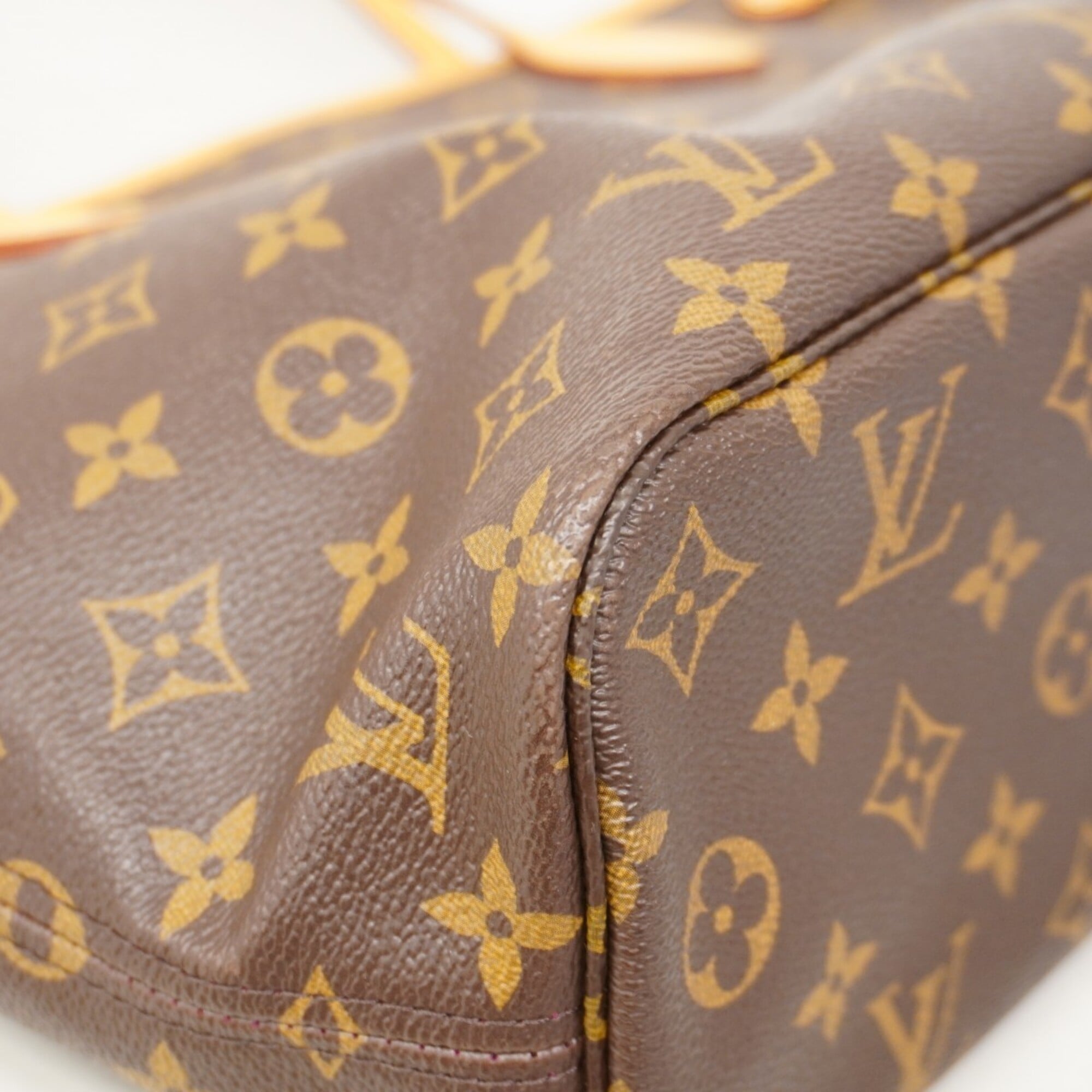 Louis Vuitton Fuchsia Tote Bag (Pre-Owned)