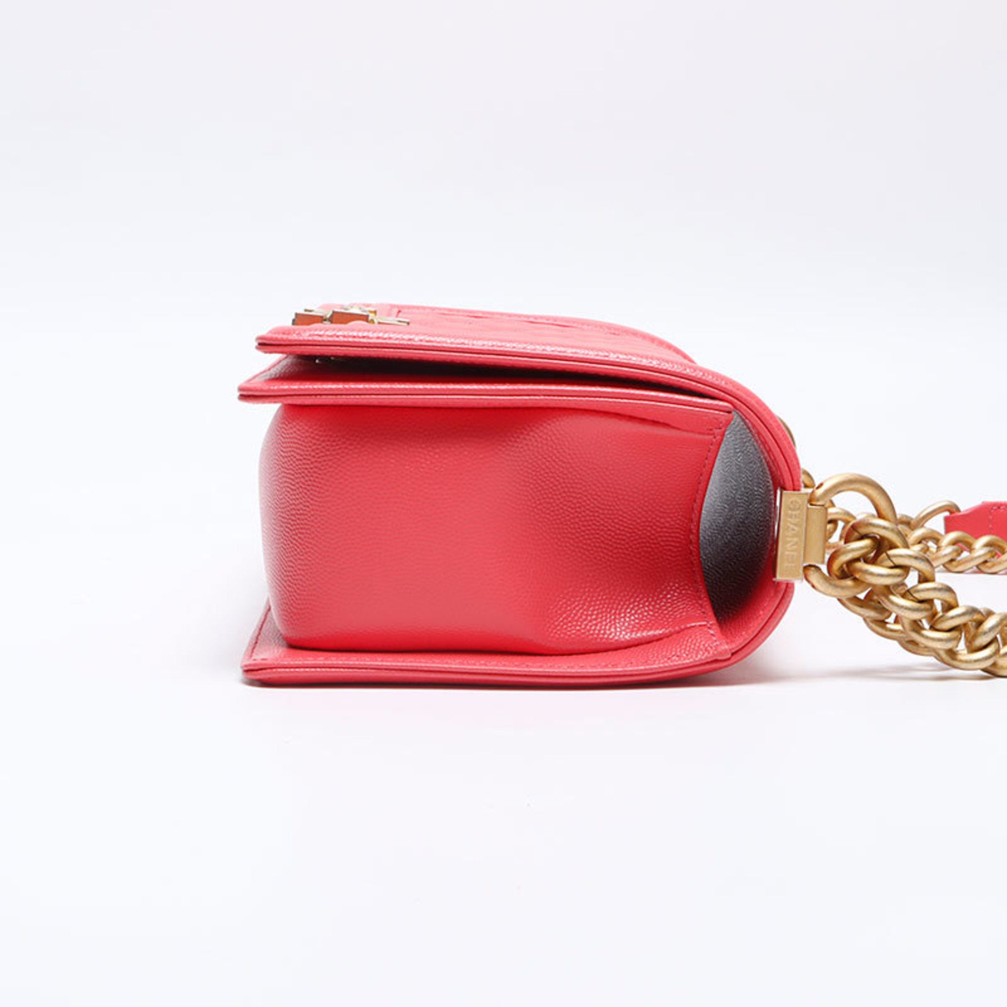 Chanel Pink Shoulder Bag (Pre-Owned)